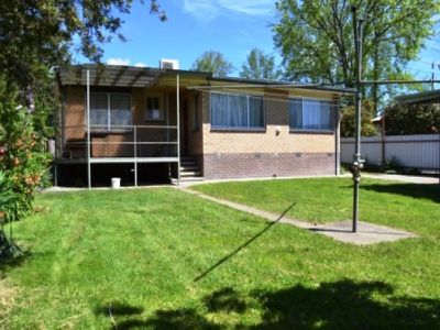 107 Lakeside Avenue , Mount Beauty