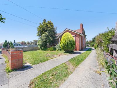 17 Menzies Avenue, Dandenong North
