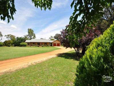 13 Lakeland Drive, Dubbo