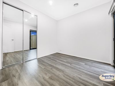 16 Moylan Drive, Rockbank