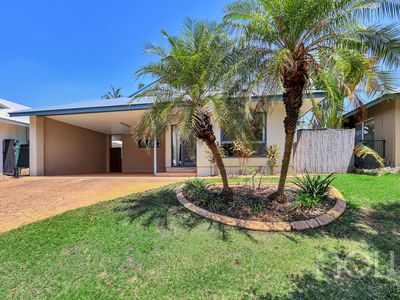 5 Wodyetia Close, Durack