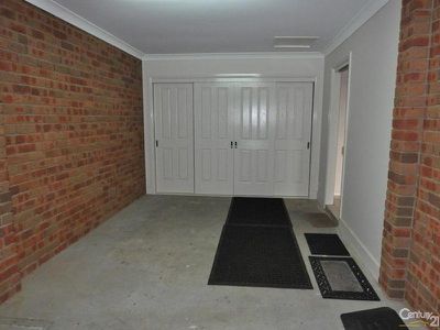 11 / 5 John Brass Place, Dubbo