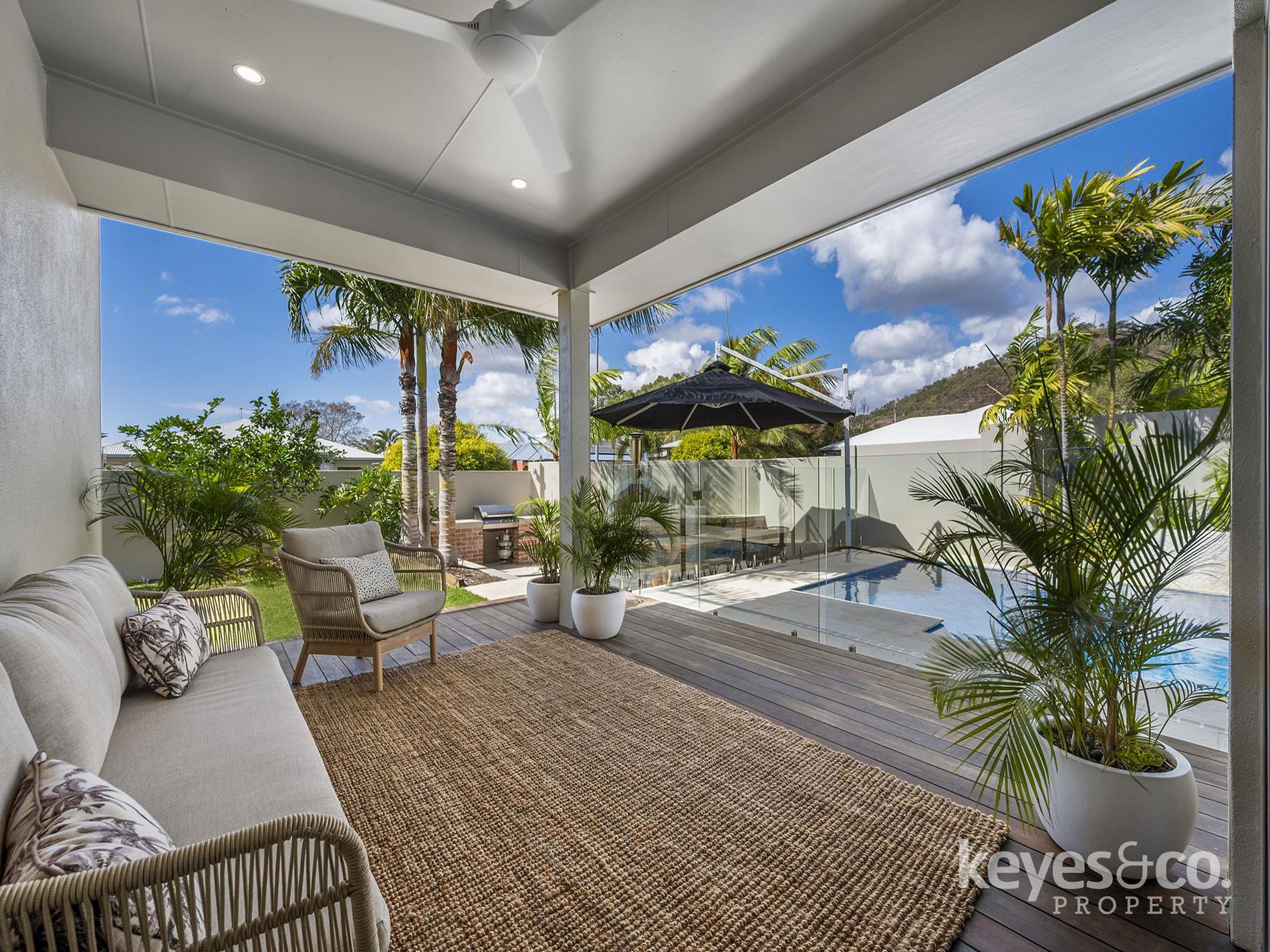 12 Tahlia Circuit, Mount Louisa