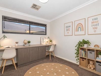 8 Edgar Link, Piara Waters