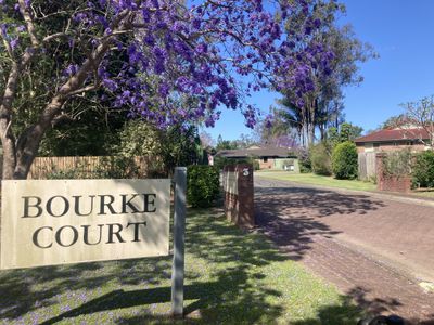 8 / 3 Spalding Crescent, Goodna