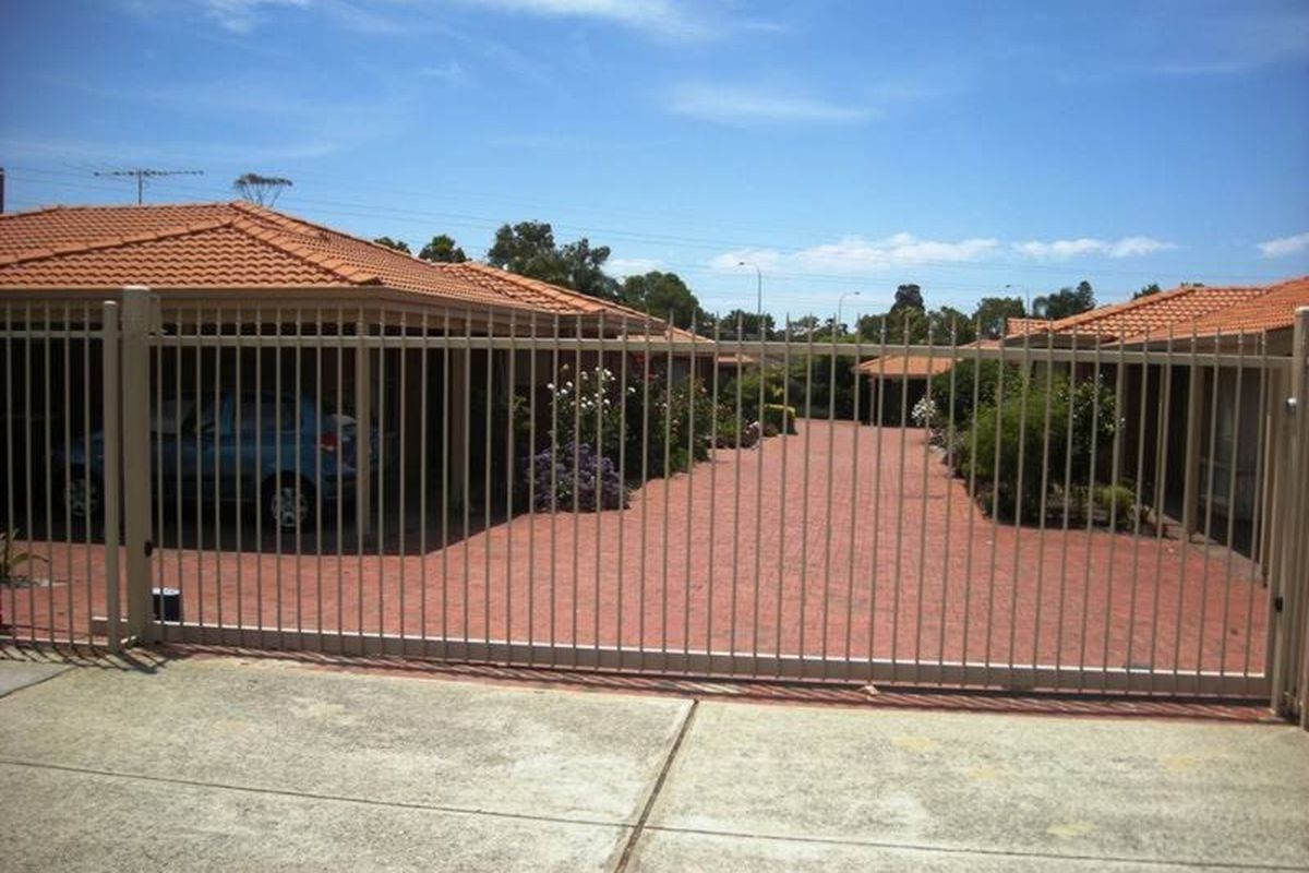 100 Barbican Street, Shelley