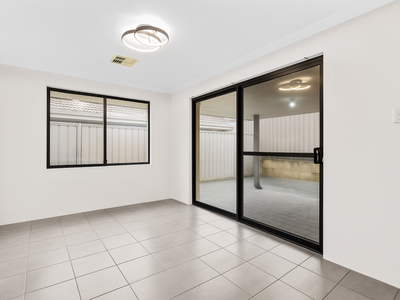 65 Panozza Circle, Maddington