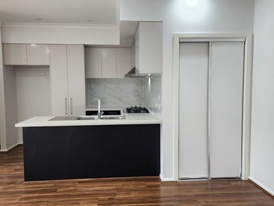 2 / 29 Cassowary Avenue, Werribee