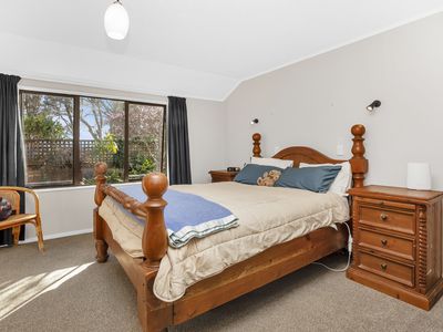 1 / 15 Pehi Kupa Street, Waikanae