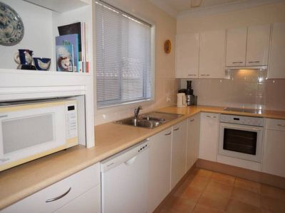 2B Yamba Street, Hawks Nest