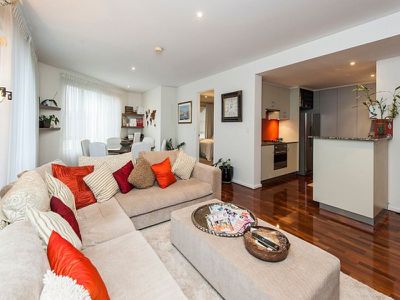 2 / 26 Saunders Street, East Perth