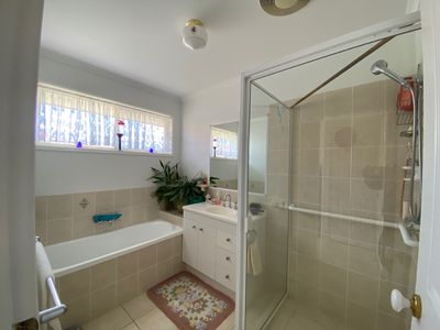 3 Shannen Court, Urraween