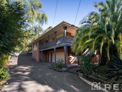 12 Basin-Olinda Road, The Basin