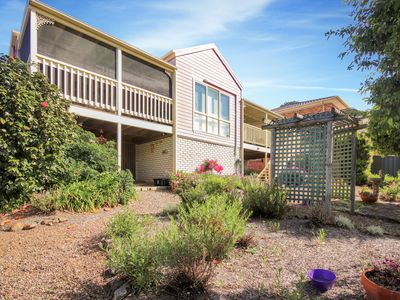 3 John Place, North Narooma