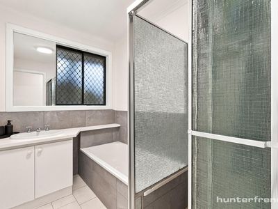 28 Carinza Avenue, Altona Meadows