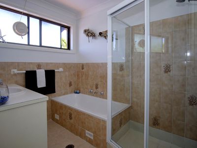 12 Sunbakers Drive, Forster
