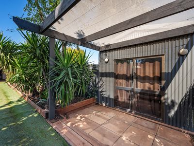 100 Lewis Street, Lamington