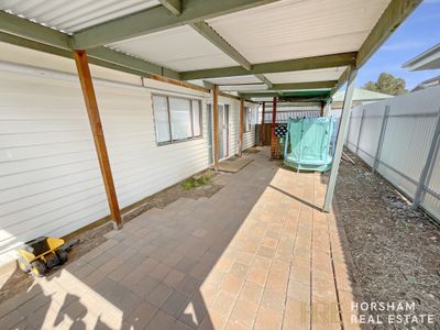 2 / 114 Bennett Road, Horsham