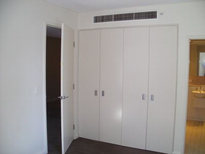 807 / 35 Shelley Street, Sydney