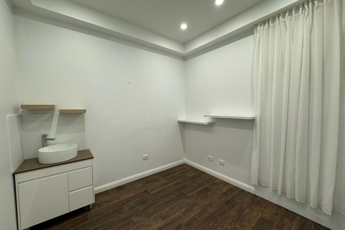 Shop 4 / 41 Hall Drive, Menai