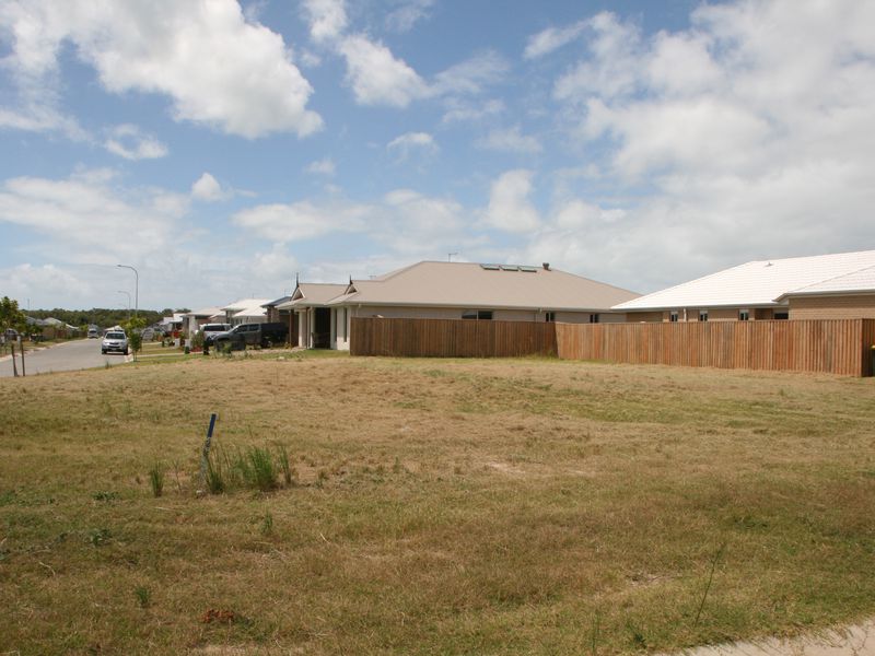 40 Woodswallow Avenue, Point Vernon, QLD, Point Vernon - Thumbnail 5