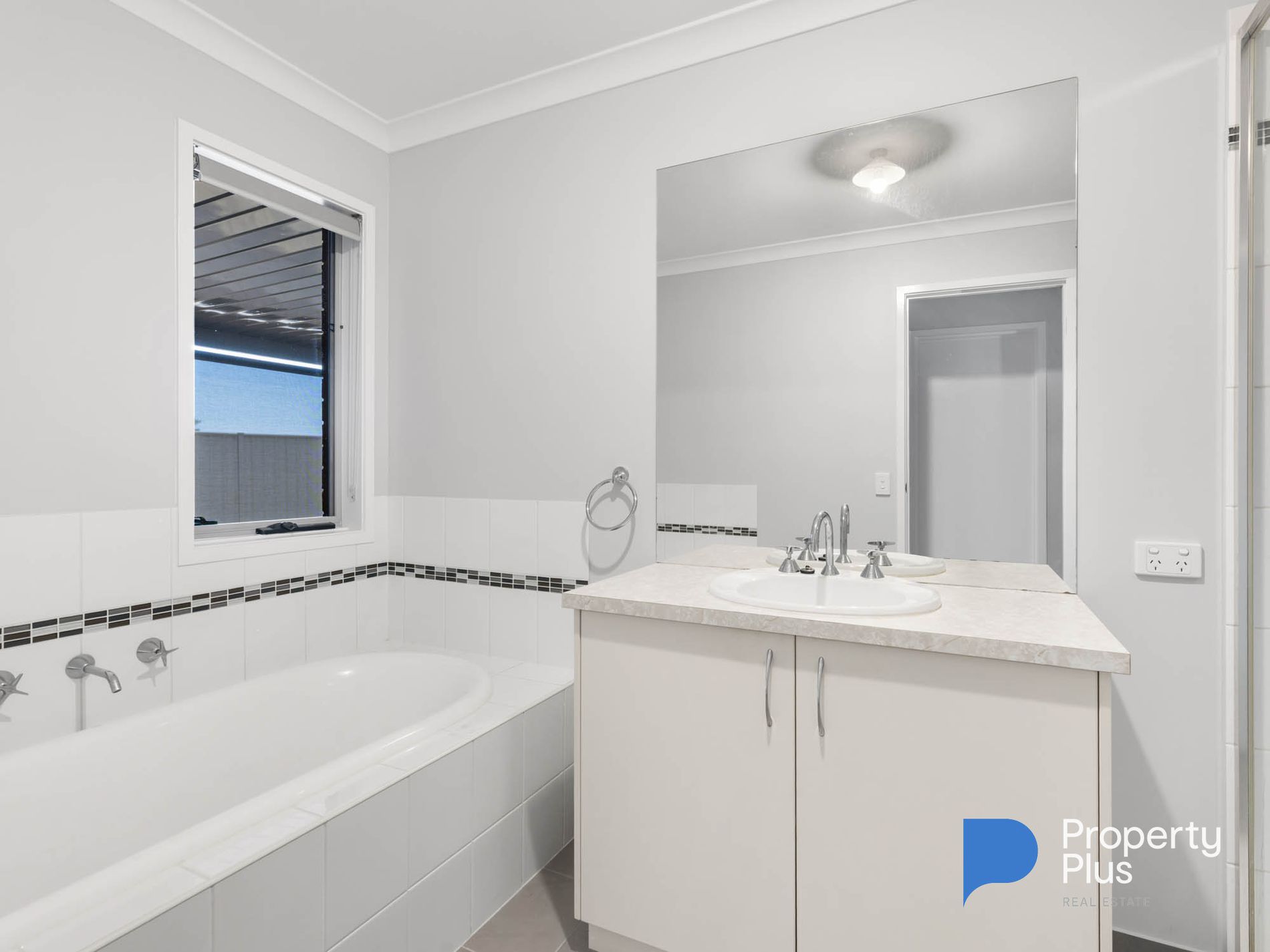 33 Tobin Crescent, Epsom