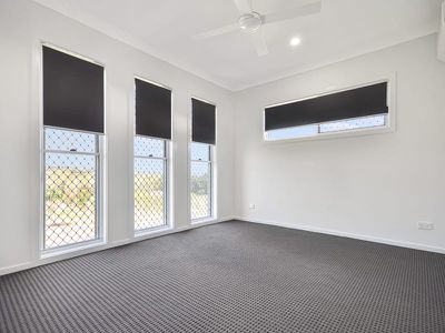 2 / 5 Heartwood Drive, Edgeworth