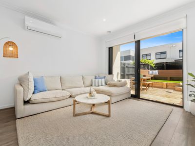 6 Wineglass Walk, Carrum Downs