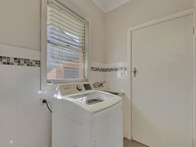 99 Swan Street, Wangaratta