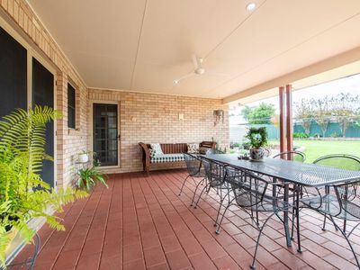 6 Azure Avenue, Dubbo