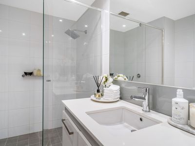 703 / 2 Oldfield Street, Burswood