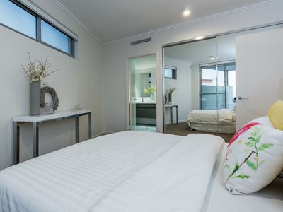 1/6 Nautilus Place, Scarborough