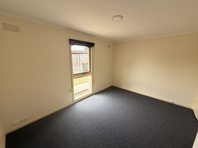 4 / 2 Mimosa Street, Newcomb