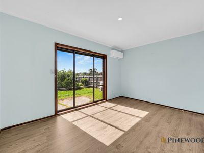 72 Winter Crescent, Reservoir