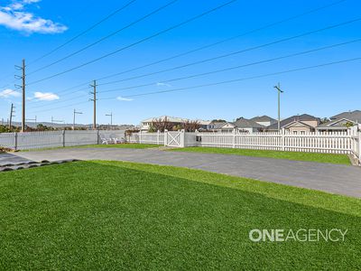 10 Balmoral Parade, Tullimbar