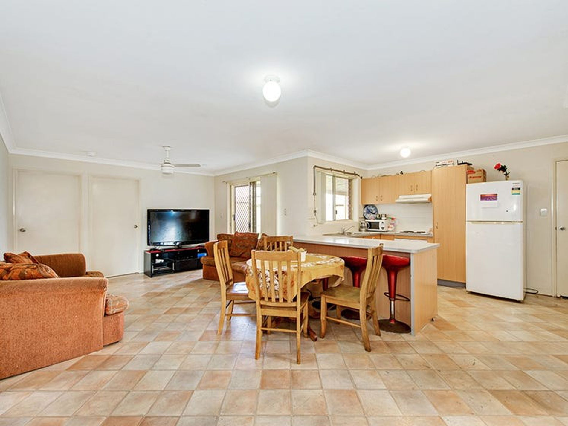 11 Locke Place, Goodna