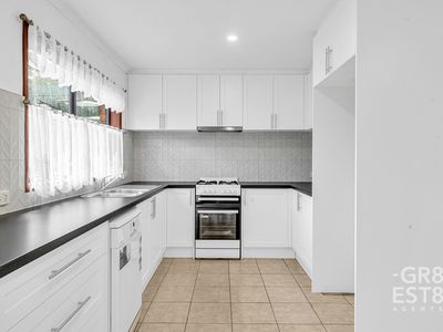 74 Fleetwood Drive, Narre Warren