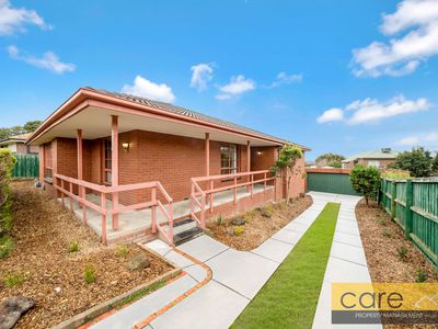 33 Monkhouse Drive, Endeavour Hills