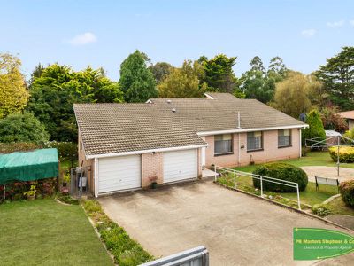 8 Hanover  Crescent, Blayney