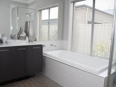 10 Bowman Court, Taylors Hill