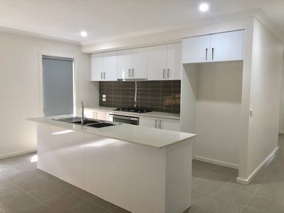 18 Seedgrass Street, Point Cook
