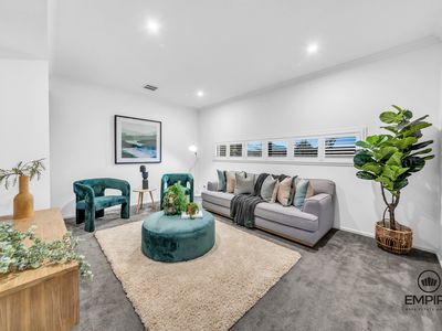 27 Strikeline Crescent, Clyde North