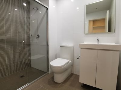 1505 / 11 Charles St, Canterbury