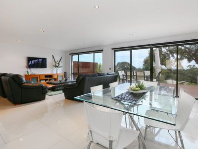 4 Crest Drive, Rosebud