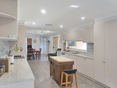 20 Lady Mary Drive, West Wyalong