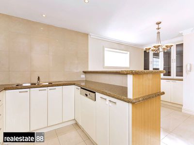 2 / 28 Nile Street, East Perth