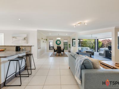 5 Cove Street, Burnett Heads