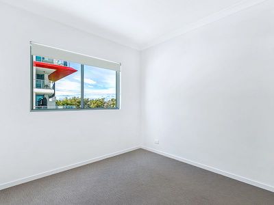 3208 / 25-31 East Quay Drive, Biggera Waters