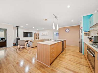 15 Triumph Approach, Aubin Grove