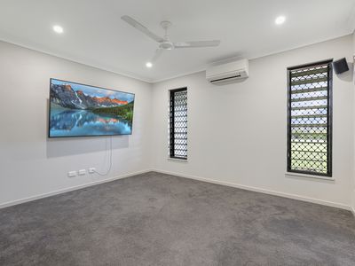 76B Giffin Road, White Rock